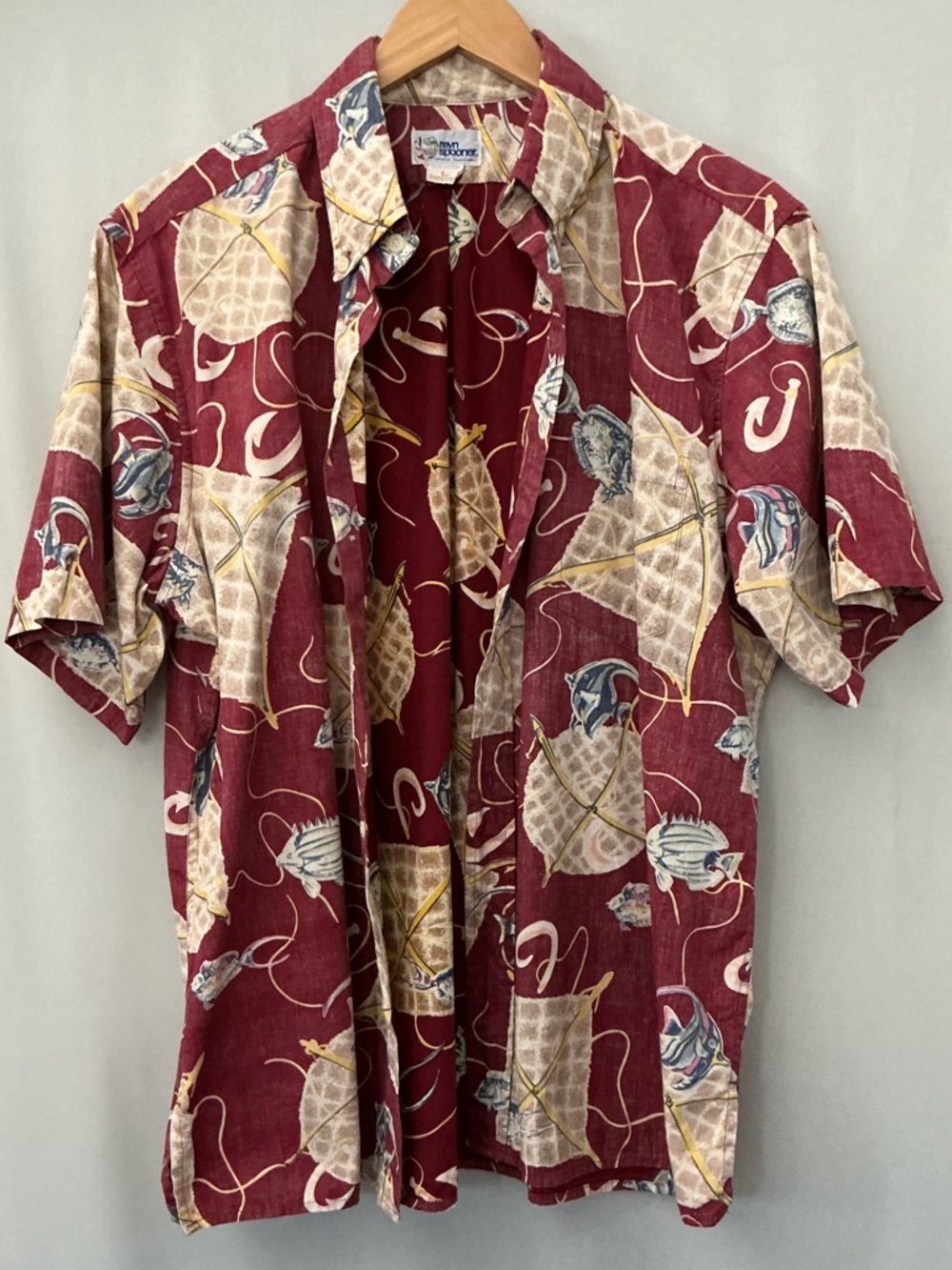 Reyn Spooner Men's Fishing Hawaiian Shirt Size L